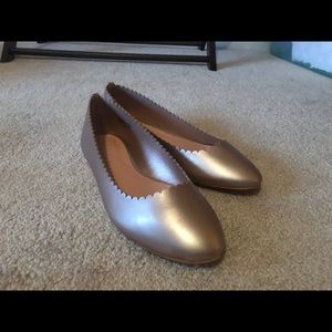 Loft metallic scalloped ballet flats